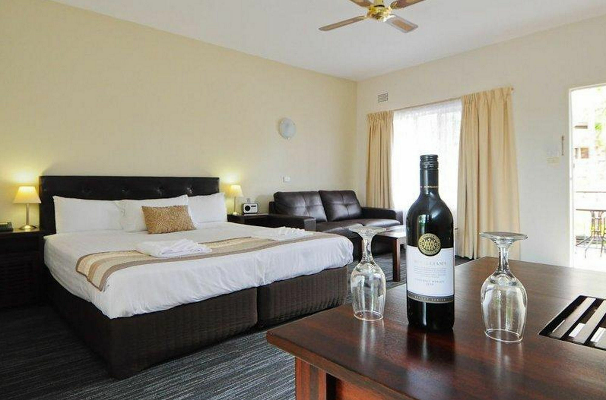 Sanctuary Resort Motor Inn Кофс-Гарбор Екстер'єр фото